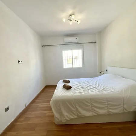 Apartamento En La Urbanizacion El Paraiso Apartamento Torrevieja