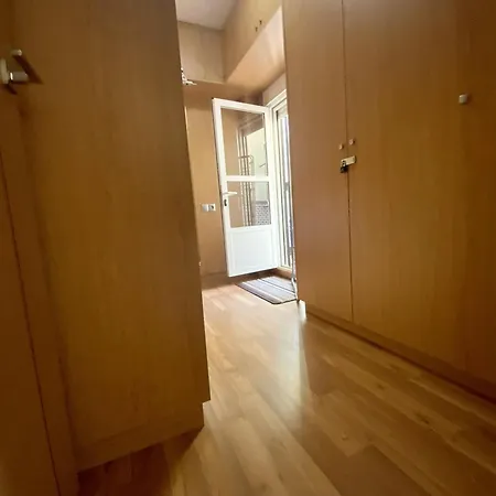 Apartamento En La Urbanizacion El Paraiso *