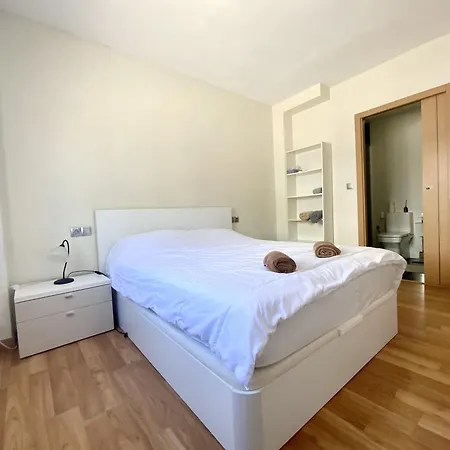 Apartamento En La Urbanizacion El Paraiso Apartamento *