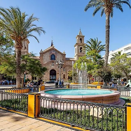 Apartamento En La Urbanizacion El Paraiso * Torrevieja
